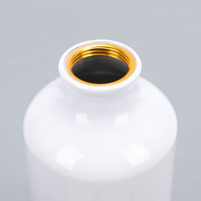 Bouteilles d’eau en aluminium personnalisé en argent et blanc en tunisie blanc
